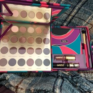 Tarte Holiday Collection